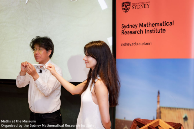 A magic show by Tadashi Tokieda - Maths at the Museum