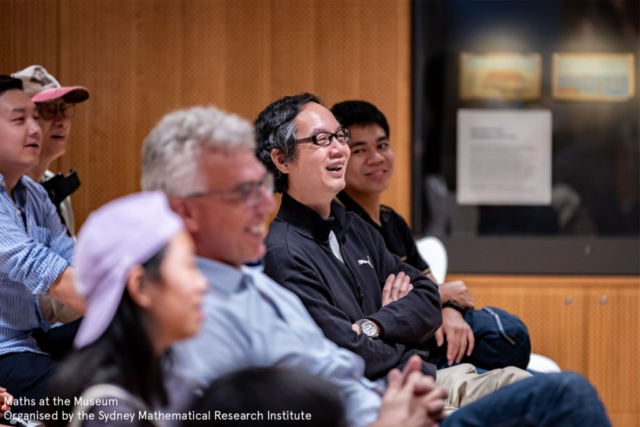 A magic show by Tadashi Tokieda - Maths at the Museum