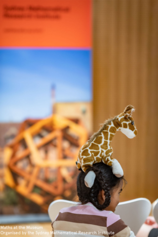 A magic show by Tadashi Tokieda - Maths at the Museum