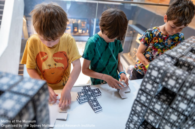 Menger sponge - Maths at the Museum